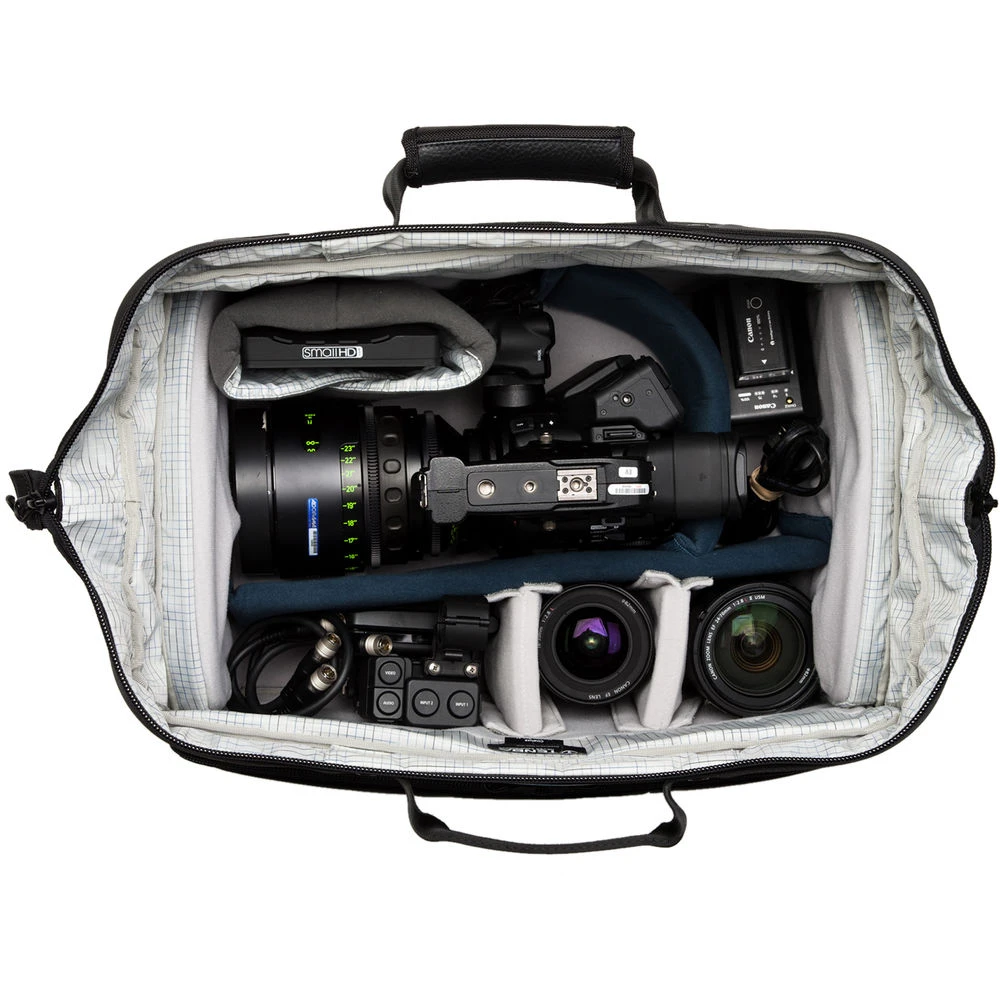 Tenba Cineluxe Shoulder Bag 21 Black 13 Tenba Cineluxe Shoulder Bag 21 Black - Image 13