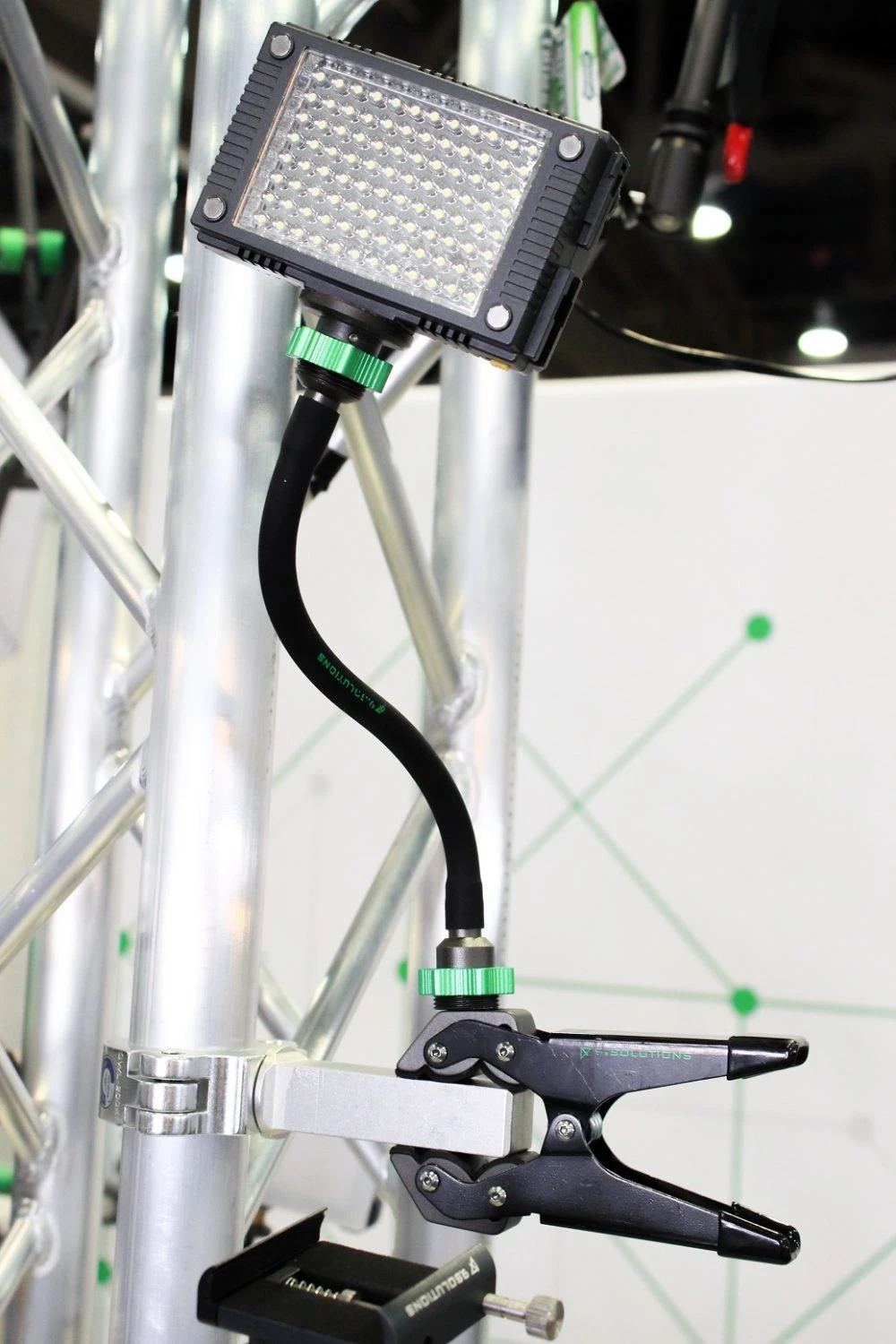 9. Solutions Gooseneck 3 9. Solutions Gooseneck - Image 3