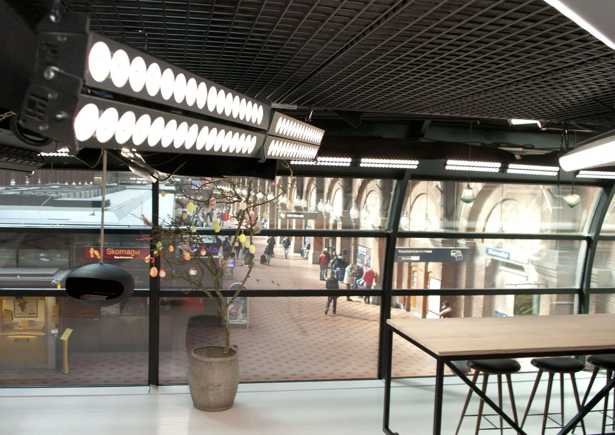 Velvet 2LONG-STUDIO 60cm. 100W Articulated LED Panel With On-board AC Control 3 Velvet 2LONG-STUDIO 60cm. 100W Articulated LED Panel With On-board AC Control - Image 3