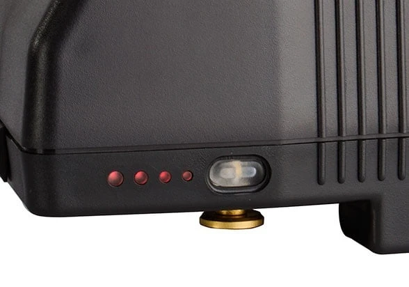 SWIT 270Wh High Load Economic Battery Gold-Mount 4 SWIT 270Wh High Load Economic Battery Gold-Mount - Image 4