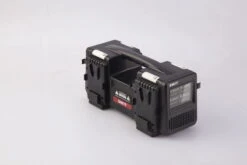 SWIT 4ch X Max 6A Top Fast Simultaneous 14V/28V Charger V-Mount