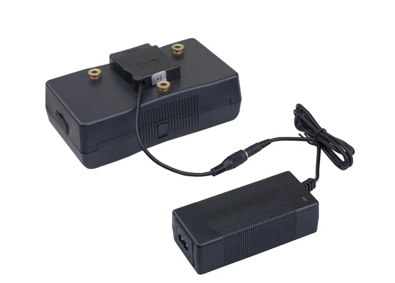 SWIT Gold-mount Ultra Portable Charger 4 SWIT Gold-mount Ultra Portable Charger - Image 4