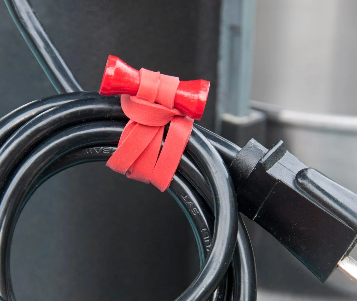 Bongo Ties ALL RED A5-01-R – 10 Pack 3 Bongo Ties ALL RED A5-01-R – 10 Pack - Image 3