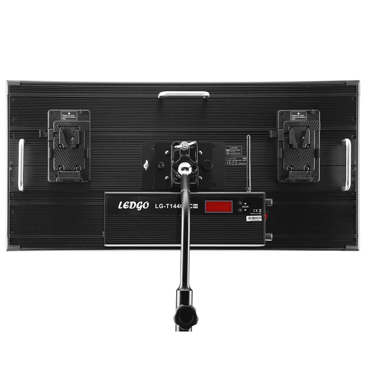 LEDGO T1440MCIII Bi-colour Ultra Soft LED Studio Light (with V-mount) 2 LEDGO T1440MCIII Bi-colour Ultra Soft LED Studio Light (with V-mount) - Image 2