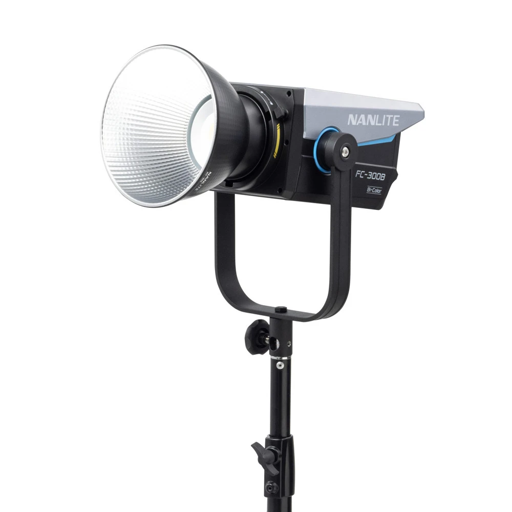 Nanlite FC-300B Bi-Colour LED Spotlight 2 Nanlite FC-300B Bi-Colour LED Spotlight - Image 2