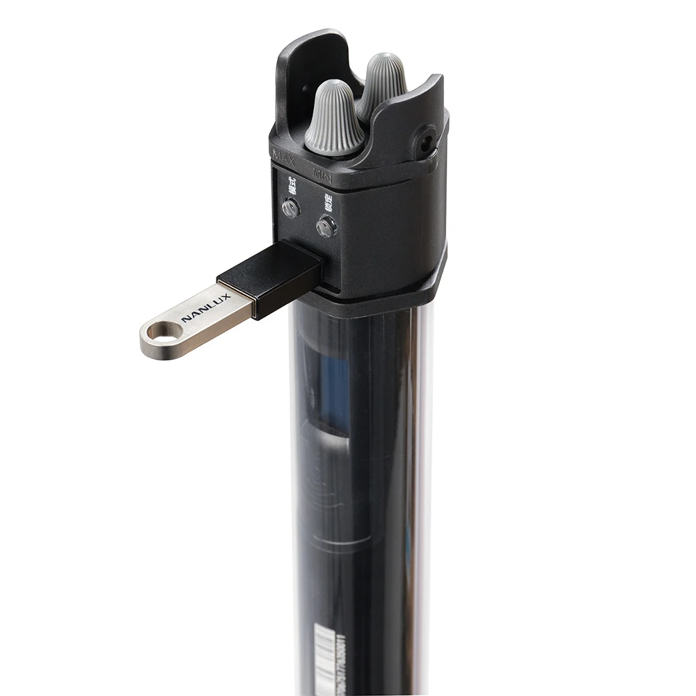 Nanlite PavoTube II 15C RGB LED Tube Light 2Kit 9 Nanlite PavoTube II 15C RGB LED Tube Light 2Kit - Image 9